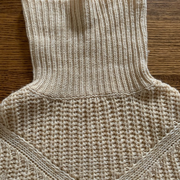 Tularola “Ivy” sweater in Beige xxs - Picture 4 of 7